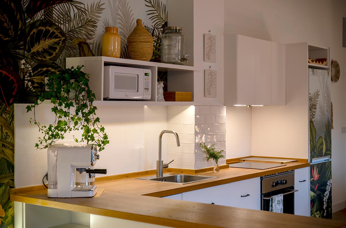 Alojamiento-para-dos-personas-entre-alava-y-la-rioja-alavesa-cocina-suite-curry-04 Alojamiento para dos personas entre Álava y La Rioja. Habitación Suite Curry